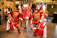 11 Altweiber KG Baerl 2026-02-12 05  Alweiber-Tour, 12. Februar - Eine karnevalistische „Stadtrundfahrt“ an diesem veregneten Donnerstag. : DVPJ, Toni I, Jules I., Prinz Karneval, Prinz, Prinzessin Aileen I., Hofmarschälle, Page, Pagen, Paginnen, HDK, Duisburg, Karneval, Helau, Tollität, Event, Session 2025, Session 2025, HDK Duisburg, Hauptausschuss, Hauptausschuss Karneval Duisburg, Duisburg ist echt