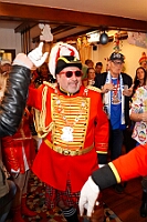 18 Altweiberp KG Suedstern 2026-02-12 11  Alweiber-Tour, 12. Februar - Eine karnevalistische „Stadtrundfahrt“ an diesem veregneten Donnerstag. : DVPJ, Toni I, Jules I., Prinz Karneval, Prinz, Prinzessin Aileen I., Hofmarschälle, Page, Pagen, Paginnen, HDK, Duisburg, Karneval, Helau, Tollität, Event, Session 2025, Session 2025, HDK Duisburg, Hauptausschuss, Hauptausschuss Karneval Duisburg, Duisburg ist echt