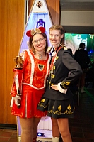 19 Altweiberp AMaB 2026-02-12 05  Alweiber-Tour, 12. Februar - Eine karnevalistische „Stadtrundfahrt“ an diesem veregneten Donnerstag. : DVPJ, Toni I, Jules I., Prinz Karneval, Prinz, Prinzessin Aileen I., Hofmarschälle, Page, Pagen, Paginnen, HDK, Duisburg, Karneval, Helau, Tollität, Event, Session 2025, Session 2025, HDK Duisburg, Hauptausschuss, Hauptausschuss Karneval Duisburg, Duisburg ist echt