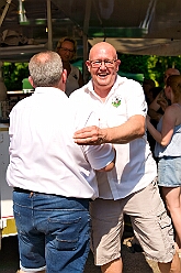Sommerfest MarxlohJecken 2026-06-27 03  Bei tropischen 39° zur Premiere - Es war die erste „Sommer-Party“ der Marxloher-Jecken. Unter dem Motto „Feiern mit Freunden“ wurde auf dem Gelände der GGS „Am Mattlerbusch“, neben dem Niederrheinischen Karnevalsmusem, die Sommerfestpremiere gefeiert. Mit guter Laune und einer Super Stimmung wurde der Hitze getrotzt. : DVPJ, Toni I, Jules I., Prinz Karneval, Prinz, Prinzessin Aileen I., Hofmarschälle, Page, Pagen, Paginnen, HDK, Duisburg, Karneval, Helau, Tollität, Event, Session 2025, Session 2025, HDK Duisburg, Hauptausschuss, Hauptausschuss Karneval Duisburg, Duisburg ist echt